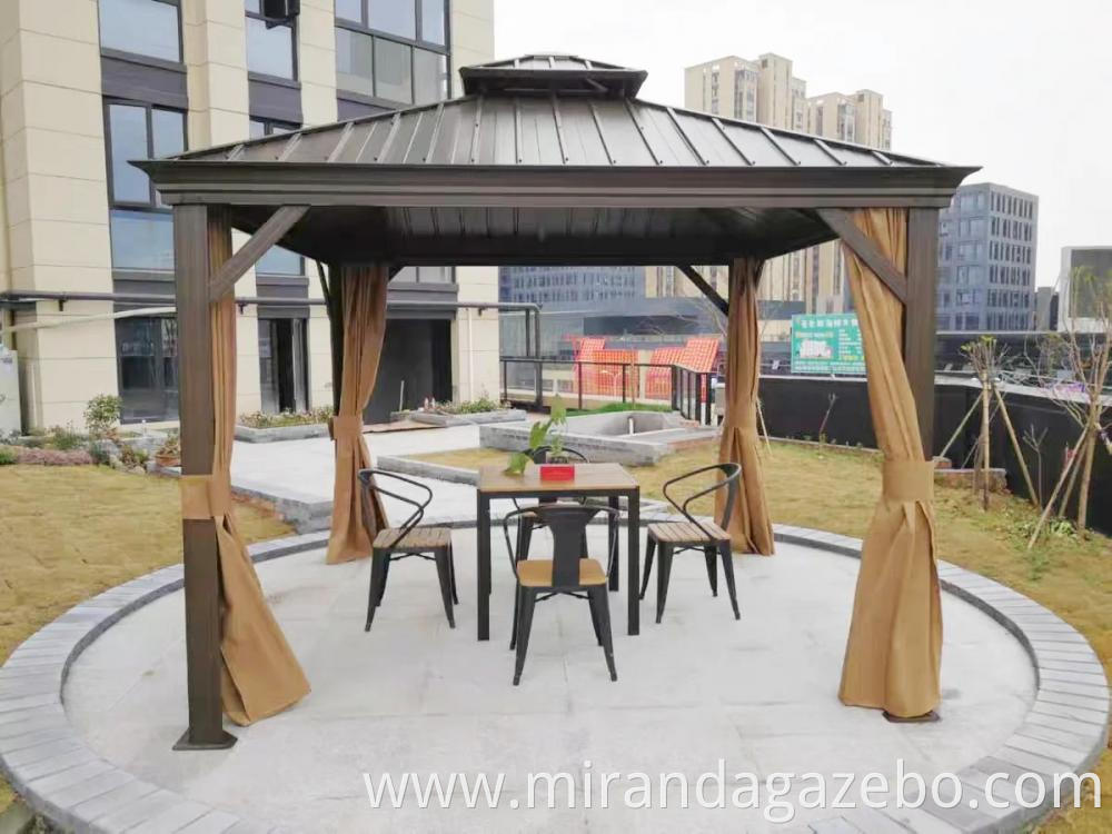 Hardtop Gazebo 47